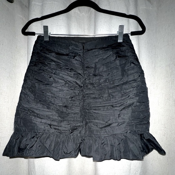 Zara Sam Ruched Ruffle Mini Skirt - Picture 2 of 3